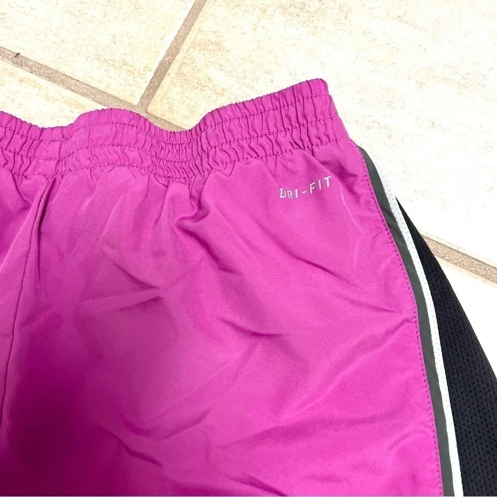 NIKE Pink Running Shorts Womens Small Dri-Fit Lined Elastic Waist Stretchy women